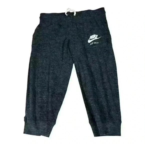 Nike Other - Nike Sportswear Heathered Gray Terry Capri Pants Girl’s Size M